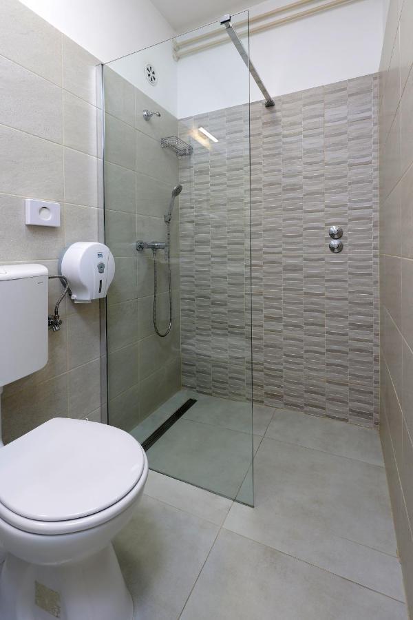 Rijeka Budget Rooms Exteriör bild