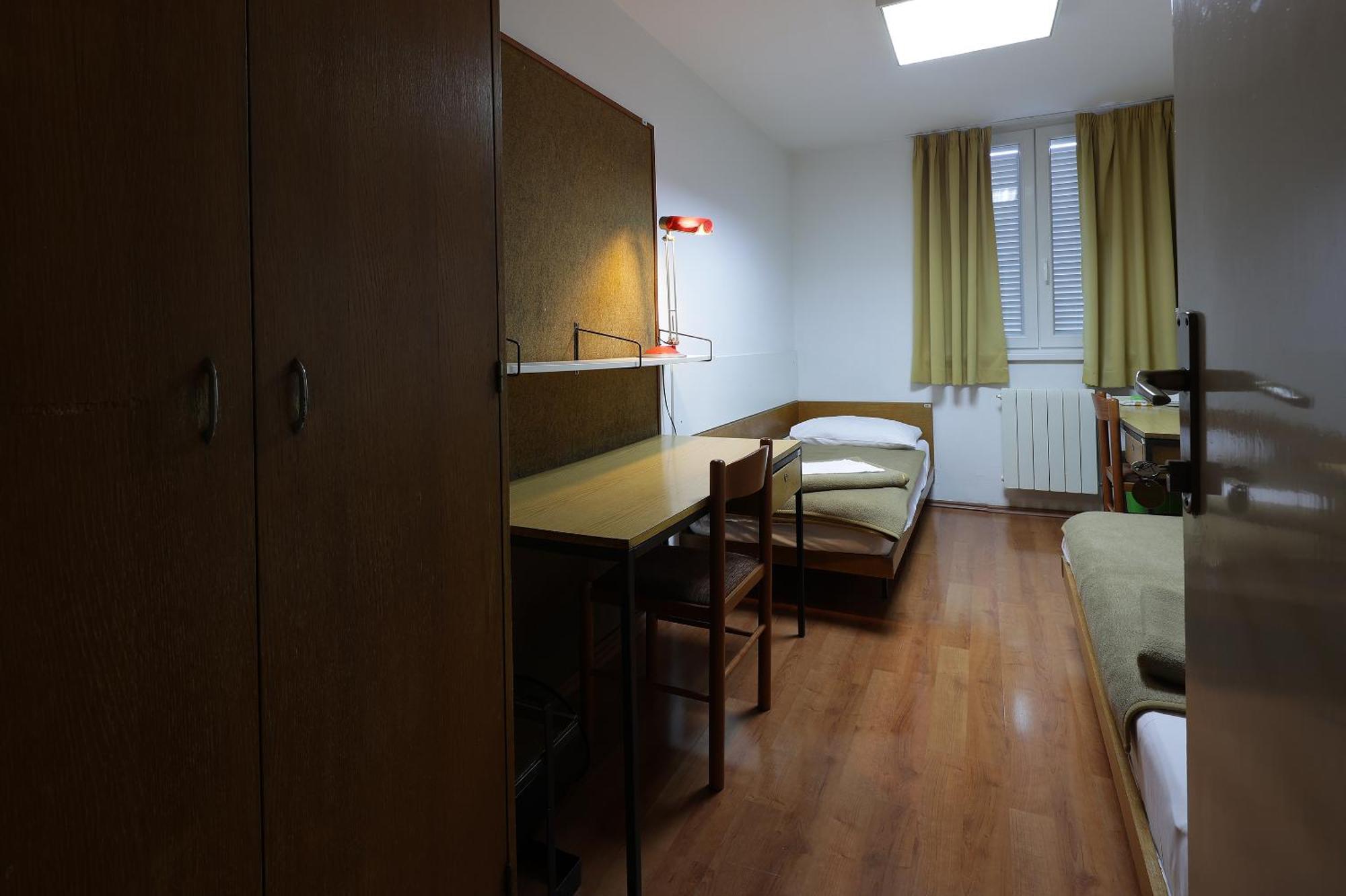 Rijeka Budget Rooms Rum bild
